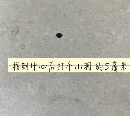 南海瓷砖空鼓维修公司专业解答在瓷砖铺贴过程中，如果砂料搅拌不均匀，将会带来以下问题
